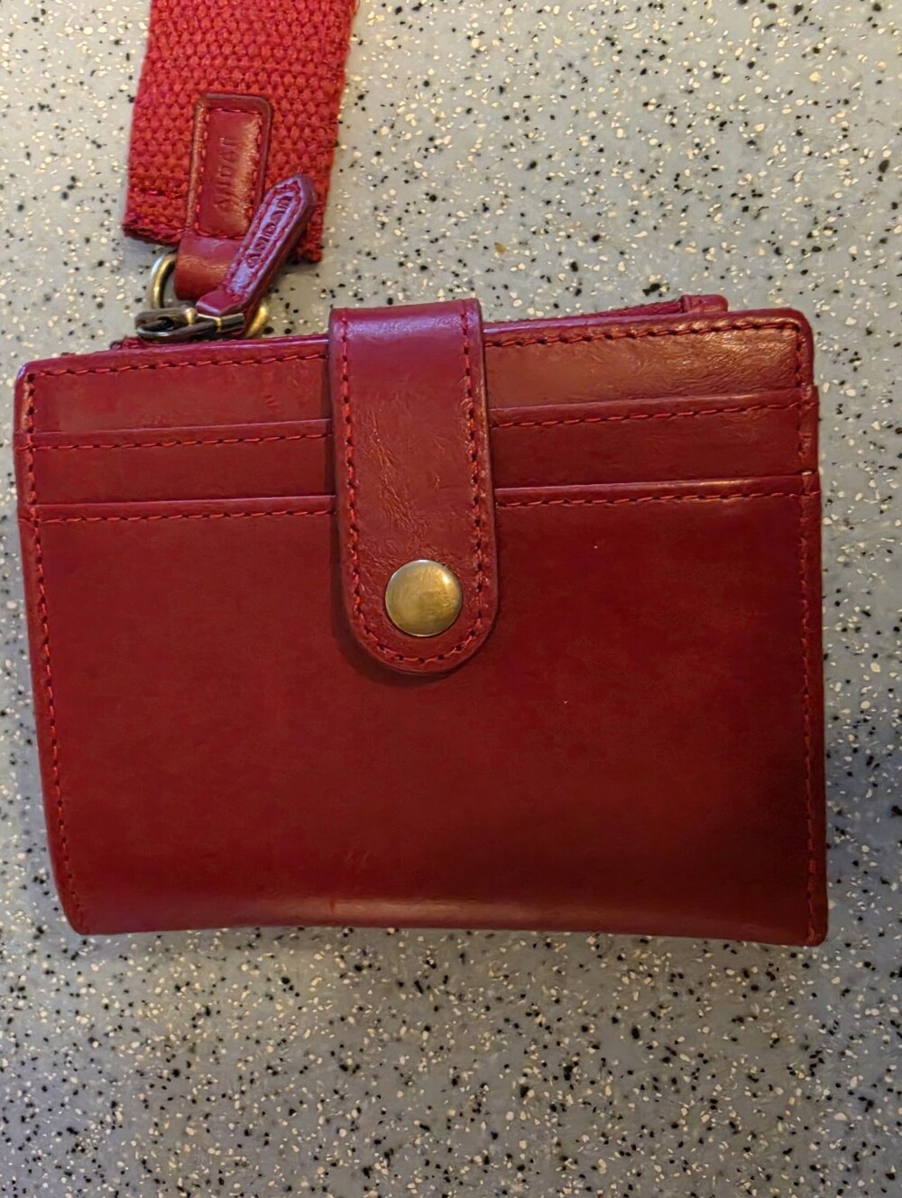 Andar Lo Red Wallet